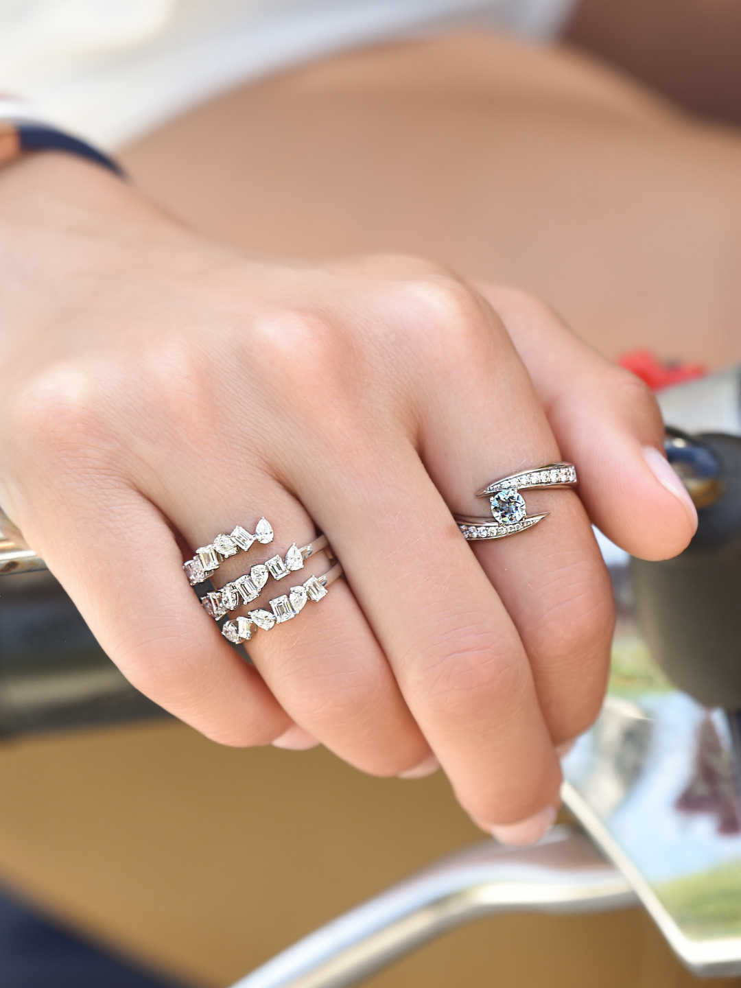 18k White Gold Aquamarine and Diamond Ring
