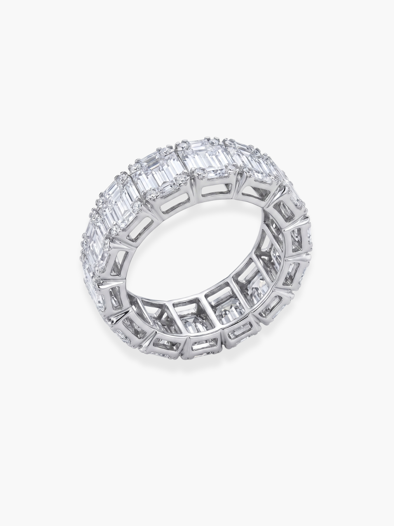 18k White Gold Diamond Eternity Band Ring