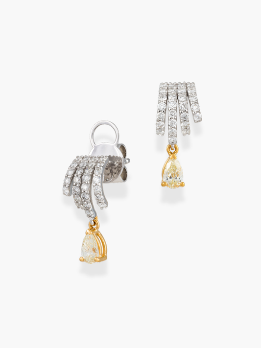 18K White Gold Pear Shape Earrings