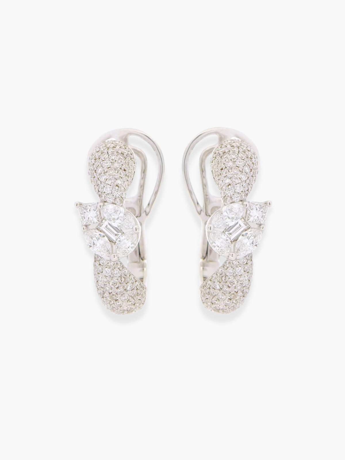 18k White Gold Pear Shaped Diamond Hoops Earrings