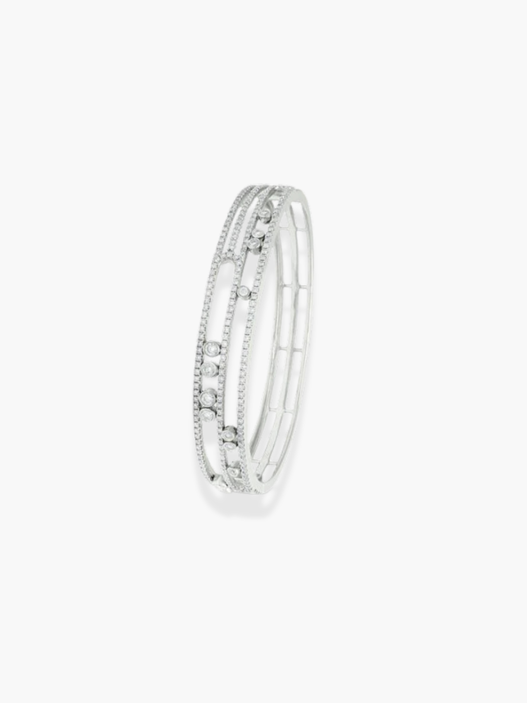 18K White Gold Bangle With Movable Diamonds